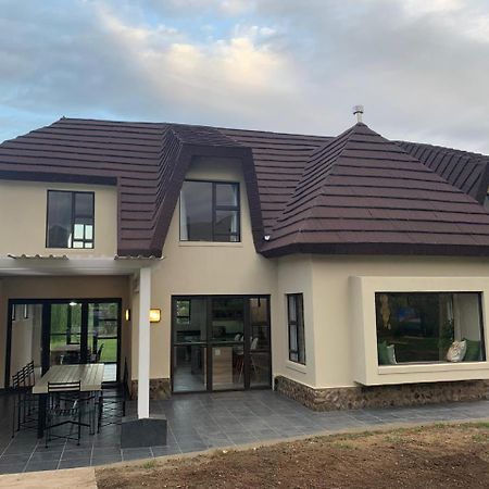 Champagne Haven Villa Champagne Valley Екстериор снимка